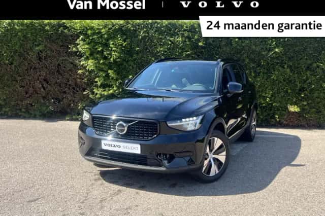 Volvo XC40 (2023) thumbnail 1