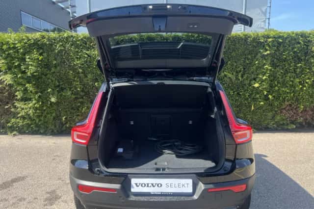Volvo XC40 (2023) thumbnail 6