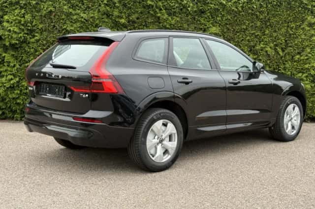 Volvo XC60 (2027) thumbnail 2