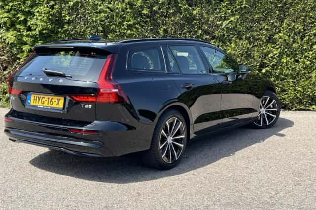 Volvo V60 (2025) thumbnail 5