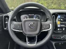 Volvo XC40 (2022) thumbnail 6