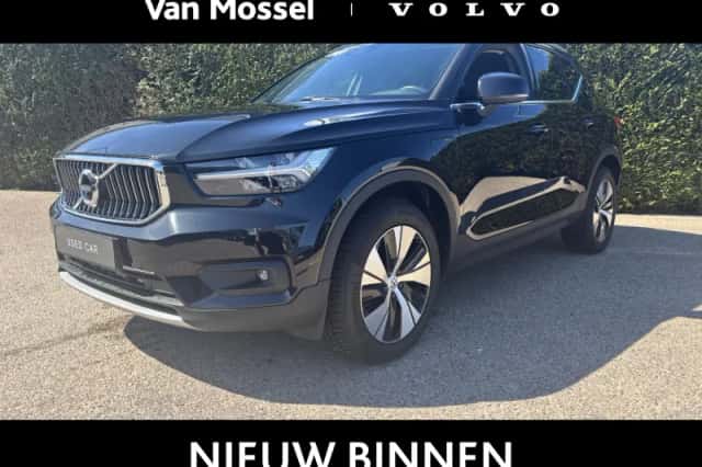 Volvo XC40 (2021) thumbnail 1