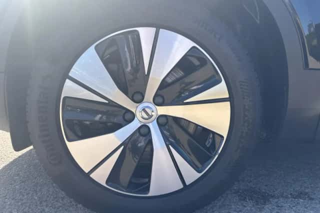 Volvo XC40 (2021) thumbnail 2