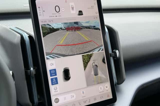 Volvo EX30 (2026) thumbnail 4