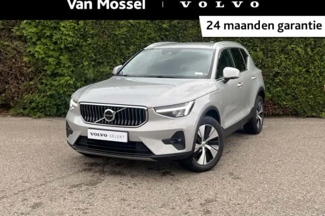 Volvo XC40 (2023) thumbnail 1