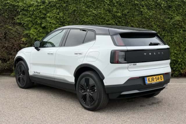 Volvo EX30 (2026) thumbnail 6