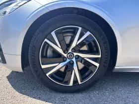 Volvo V90 (2021) thumbnail 2