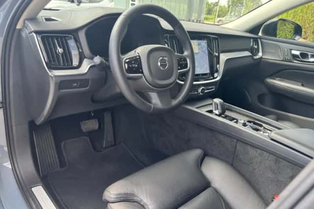 Volvo S60 (2023) thumbnail 5