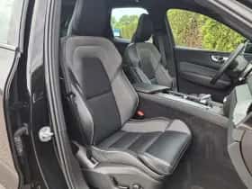 Volvo XC60 (2024) thumbnail 4