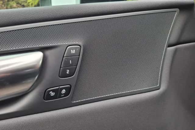 Volvo XC60 (2024) thumbnail 6