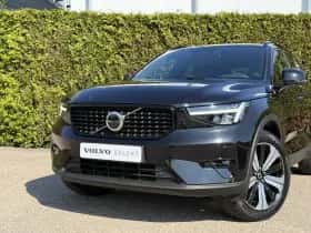 Volvo XC40 (2022) thumbnail 2