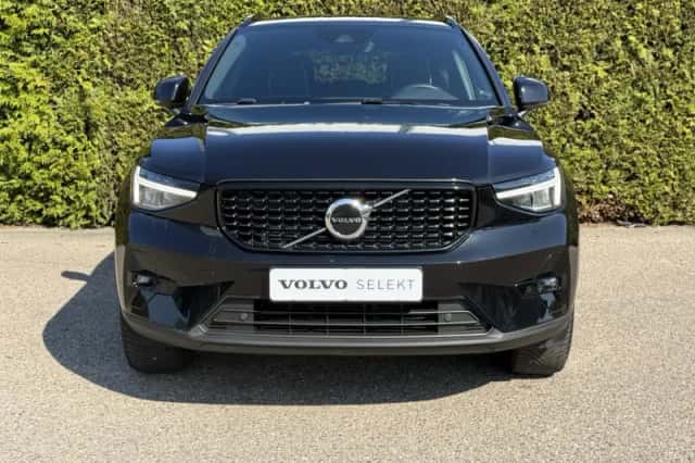 Volvo XC40 (2022) thumbnail 4