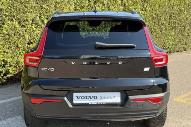 Volvo XC40 (2022) thumbnail 5