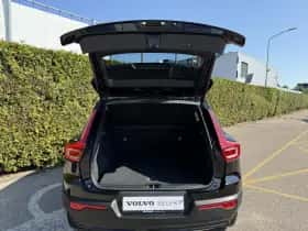 Volvo XC40 (2022) thumbnail 8