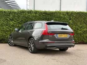 Volvo V60 (2025) thumbnail 2