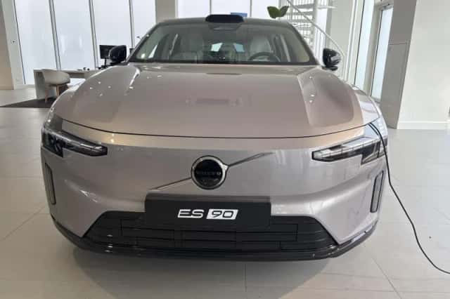Volvo ES90 (2026) thumbnail 2