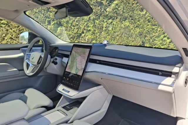 Volvo ES90 (2026) thumbnail 3