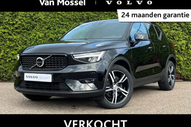 Volvo XC40 (2022) thumbnail 1