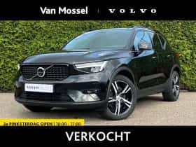 Volvo XC40 (2022)