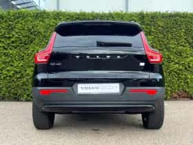 Volvo XC40 (2022) thumbnail 11
