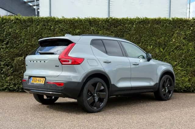 Volvo XC40 (2026) thumbnail 2