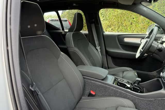 Volvo XC40 (2026) thumbnail 4