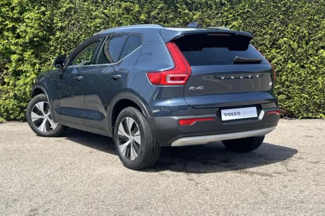 Volvo XC40 (2022) thumbnail 3
