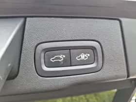 Volvo XC60 (2022) thumbnail 12