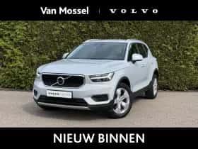Volvo XC40 (2022)