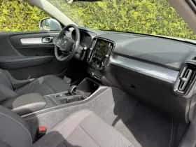 Volvo XC40 (2022) thumbnail 15