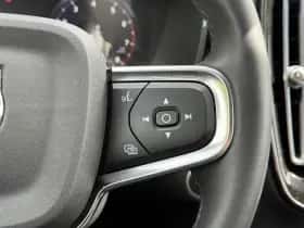Volvo XC40 (2022) thumbnail 28