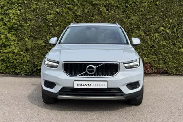 Volvo XC40 (2022) thumbnail 4