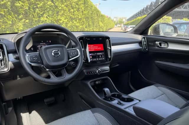 Volvo XC40 (2026) thumbnail 3