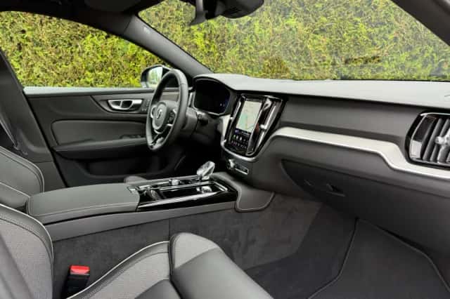 Volvo V60 (2026) thumbnail 3