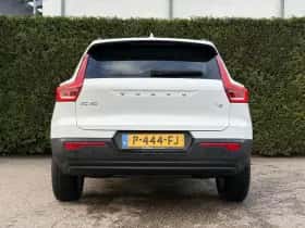 Volvo XC40 (2022) thumbnail 22