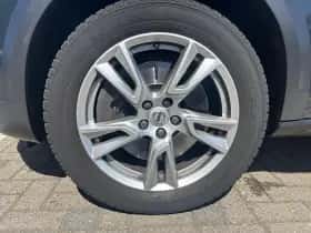 Volvo V90 (2018) thumbnail 3