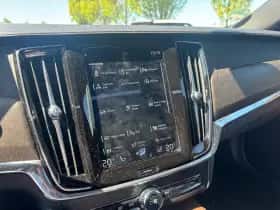 Volvo V90 (2018) thumbnail 22