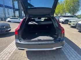 Volvo V90 (2018) thumbnail 9