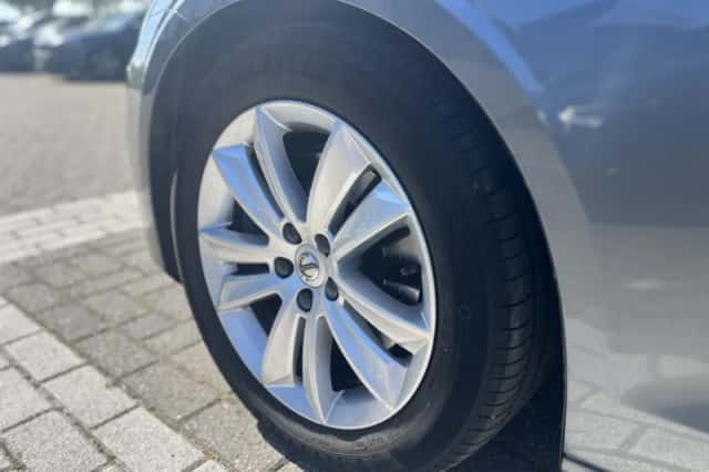 Volvo S60 (2019) thumbnail 3