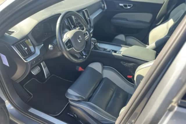 Volvo S60 (2019) thumbnail 4