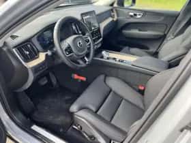 Volvo XC60 (2025) thumbnail 9