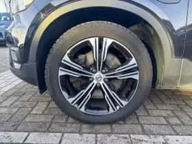 Volvo XC40 (2021) thumbnail 3