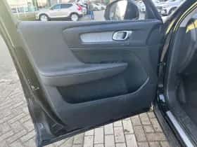 Volvo XC40 (2021) thumbnail 6