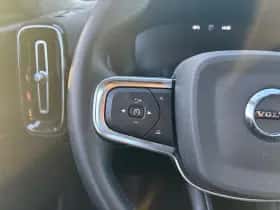 Volvo XC40 (2021) thumbnail 9