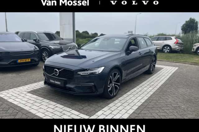 Volvo V90 (2025) thumbnail 1