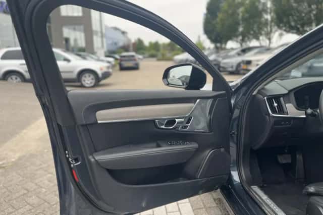 Volvo V90 (2025) thumbnail 5