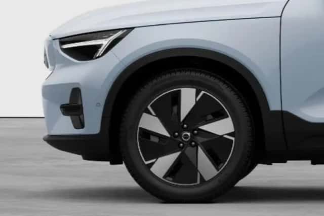 Volvo EX40 (2026) thumbnail 2