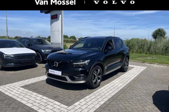Volvo XC40 (2020) thumbnail 1