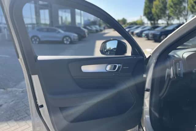 Volvo XC40 (2026) thumbnail 6