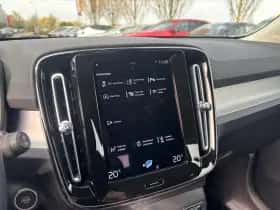 Volvo XC40 (2022) thumbnail 12